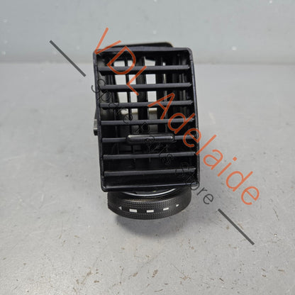 7E0815706B 7E0815706D   VW Transporter T5 Centre Right Air Vent 7E0815706B 7E0815706D