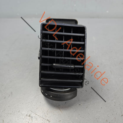 7E0815706B 7E0815706D   VW Transporter T5 Centre Right Air Vent 7E0815706B 7E0815706D