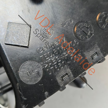 7E0815706B 7E0815706D   VW Transporter T5 Centre Right Air Vent 7E0815706B 7E0815706D