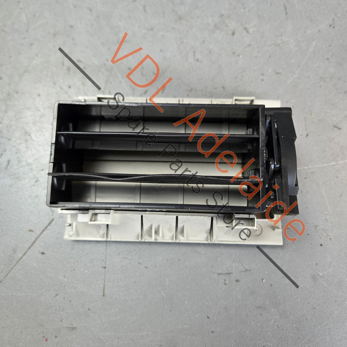 7H0820951DE 7H0820951E 7E0820951B  VW Transporter T5 Roof Vent Air Conditioning Heating 7H0820951 7E0820951