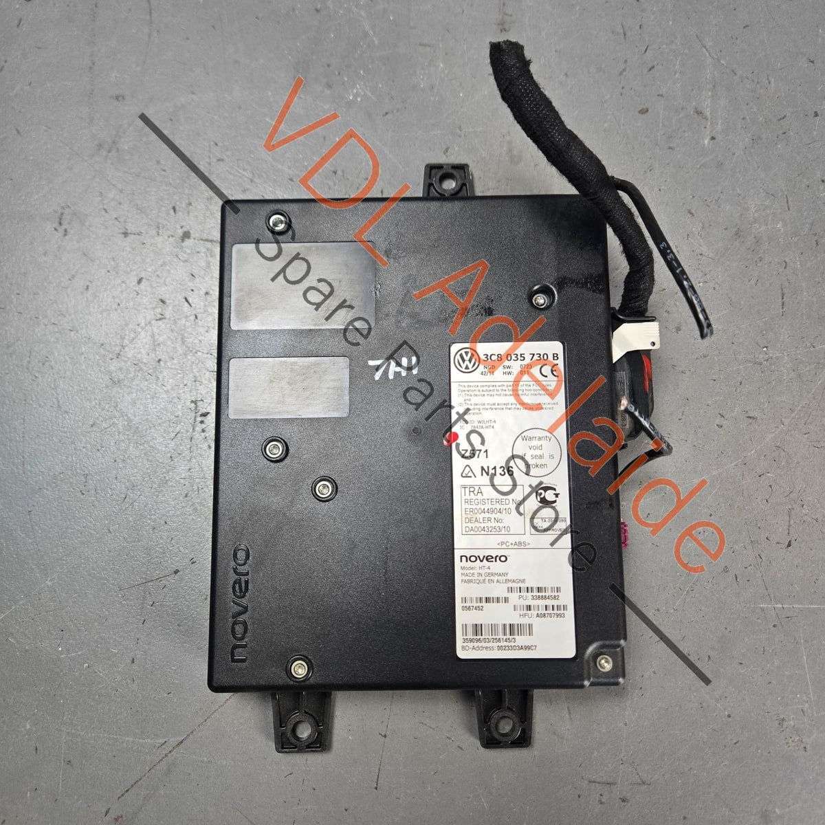 3C8035730B    VW Transporter T5 Bluetooth Phone Conenction Control Module 3C8035730B