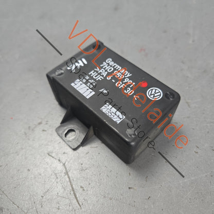 7H0959991    VW Transporter T5 T6 Electric Sliding Door Sender Module 7H0959991