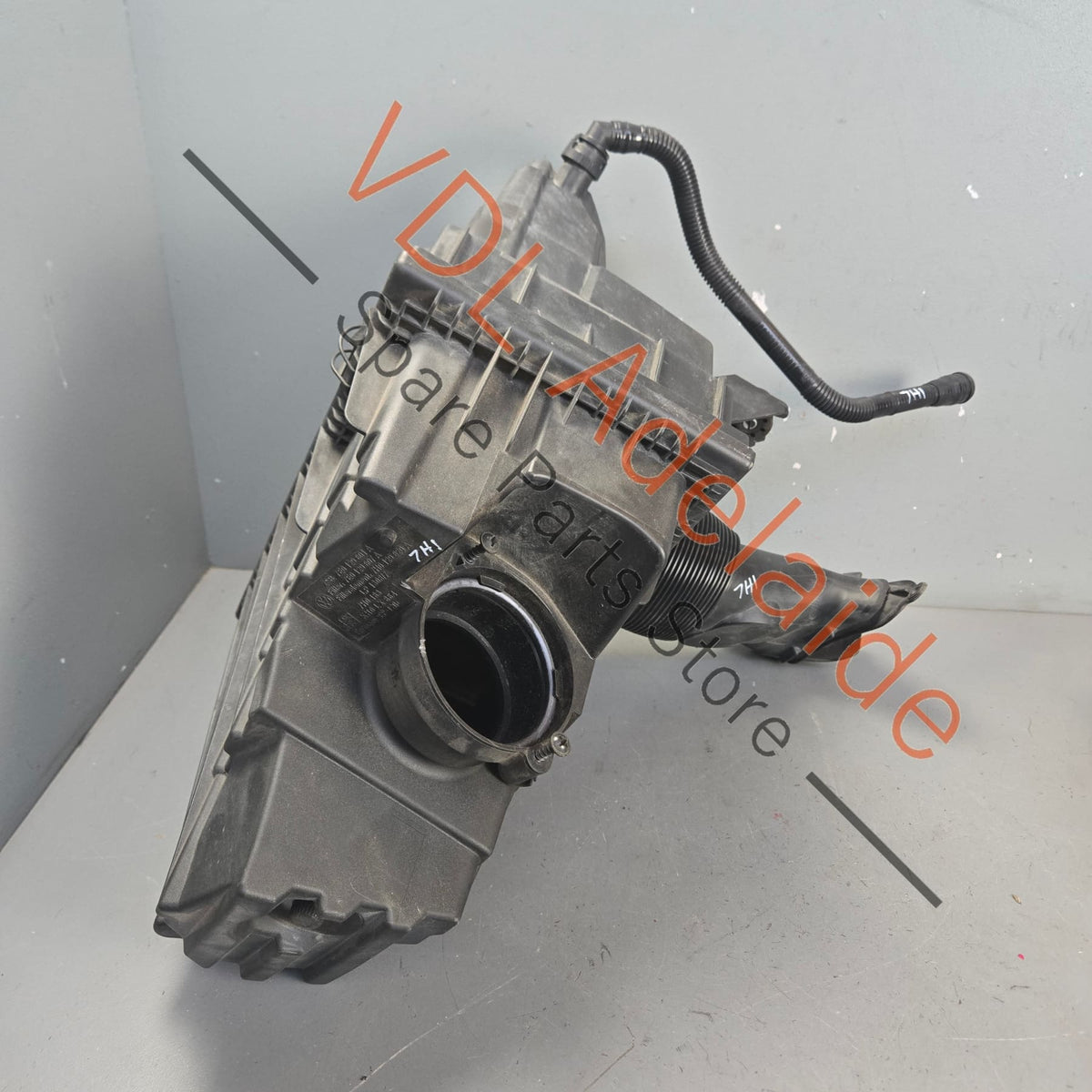 7E0129607A 7H0129578B   VW Transporter T5 Air Filter Box Assembly 7E0129607A