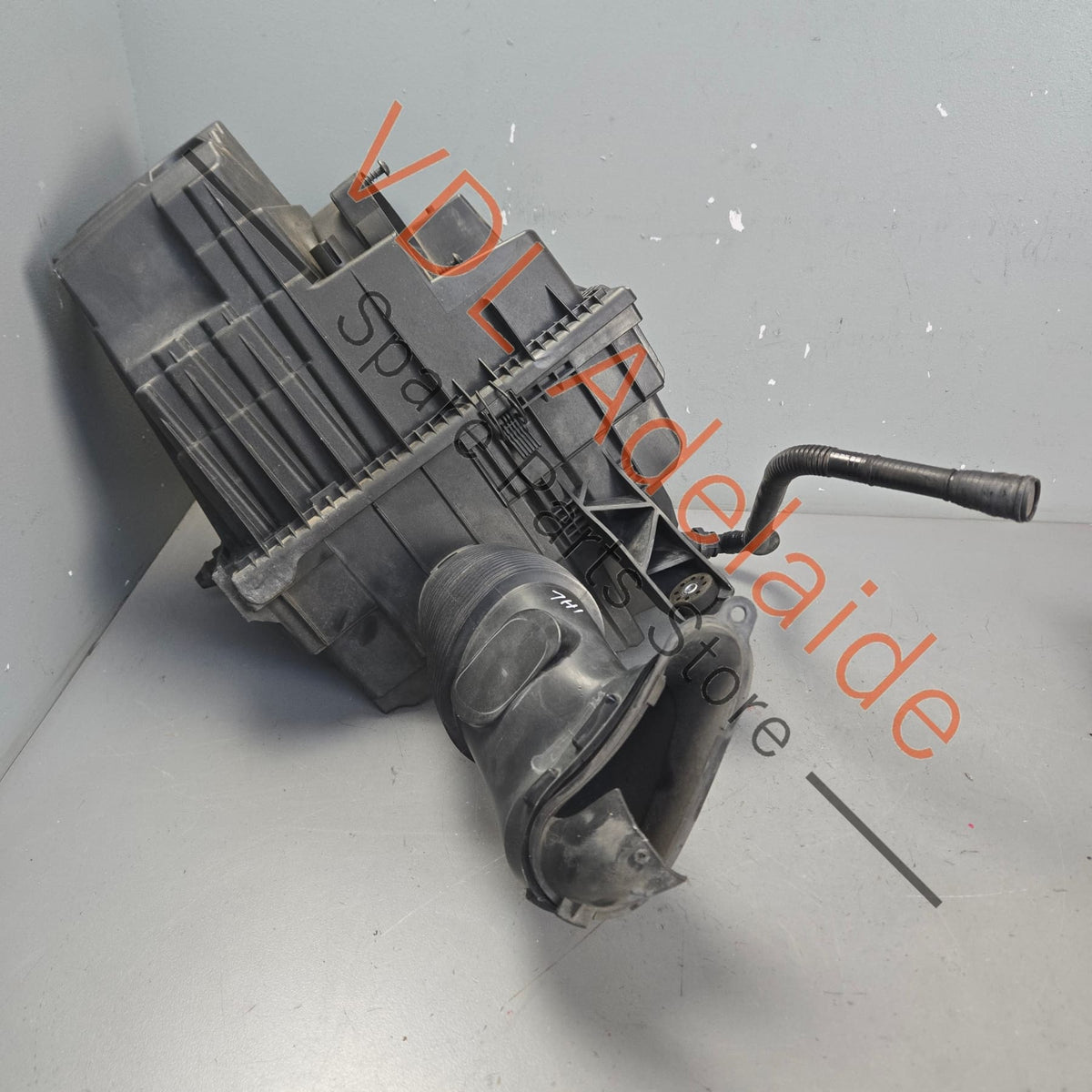 7E0129607A 7H0129578B   VW Transporter T5 Air Filter Box Assembly 7E0129607A