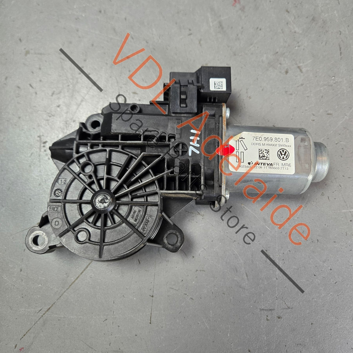 7E0959801B    VW Transporter T5 T6 Drivers Window Regulator Motor 7E0959801B