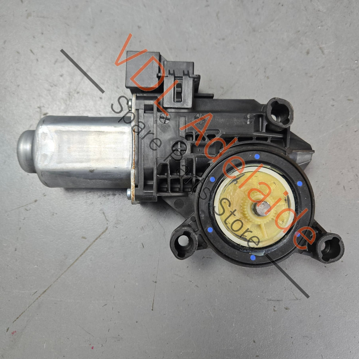 7E0959801B    VW Transporter T5 T6 Drivers Window Regulator Motor 7E0959801B