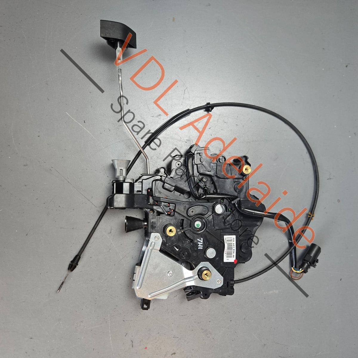 7E5843654AK    VW T5 T6 Multivan Door Lock for Electric Sliding Door Right 7E5843654AK