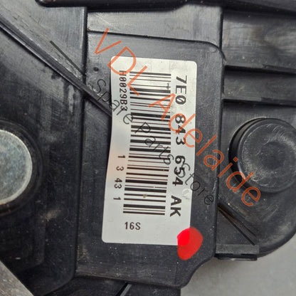7E5843654AK    VW T5 T6 Multivan Door Lock for Electric Sliding Door Right 7E5843654AK