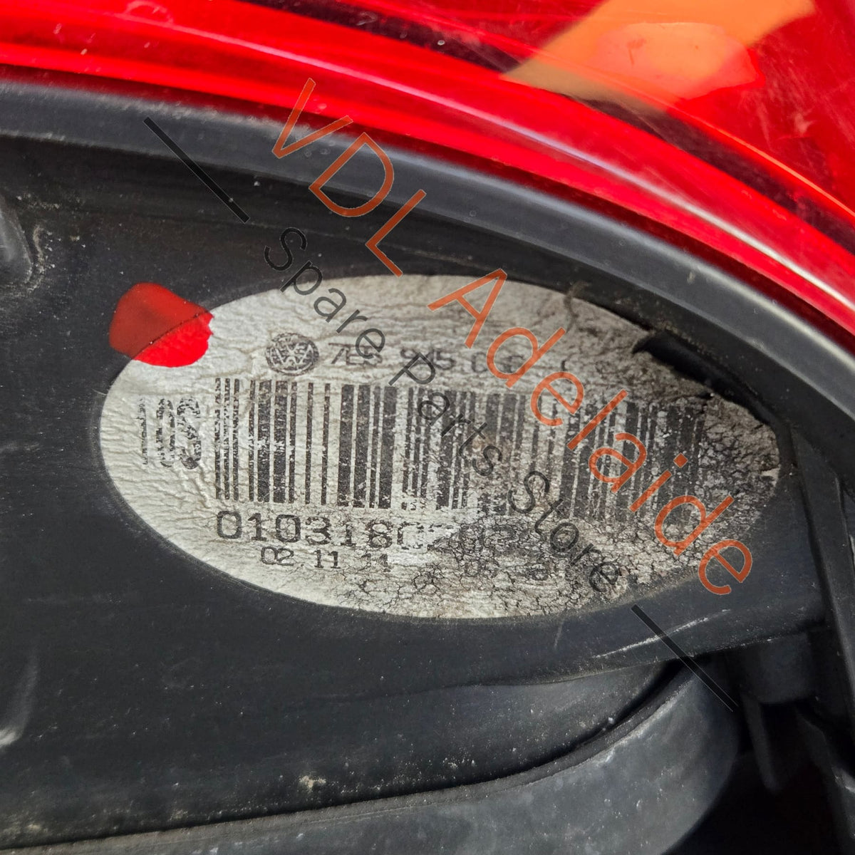 7E5945096E    VW Transporter T5 Right Rear Tail Light 7E5945096E 2010 - 2015