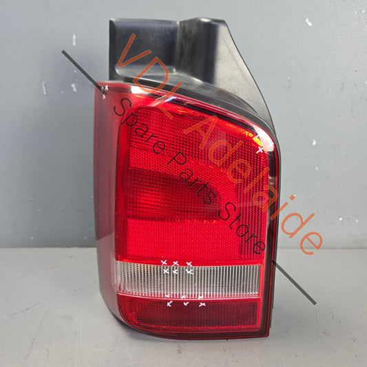 7E5945095E    VW Transporter T5 Left Rear Tail Light 7E5945095E 2010 - 2015