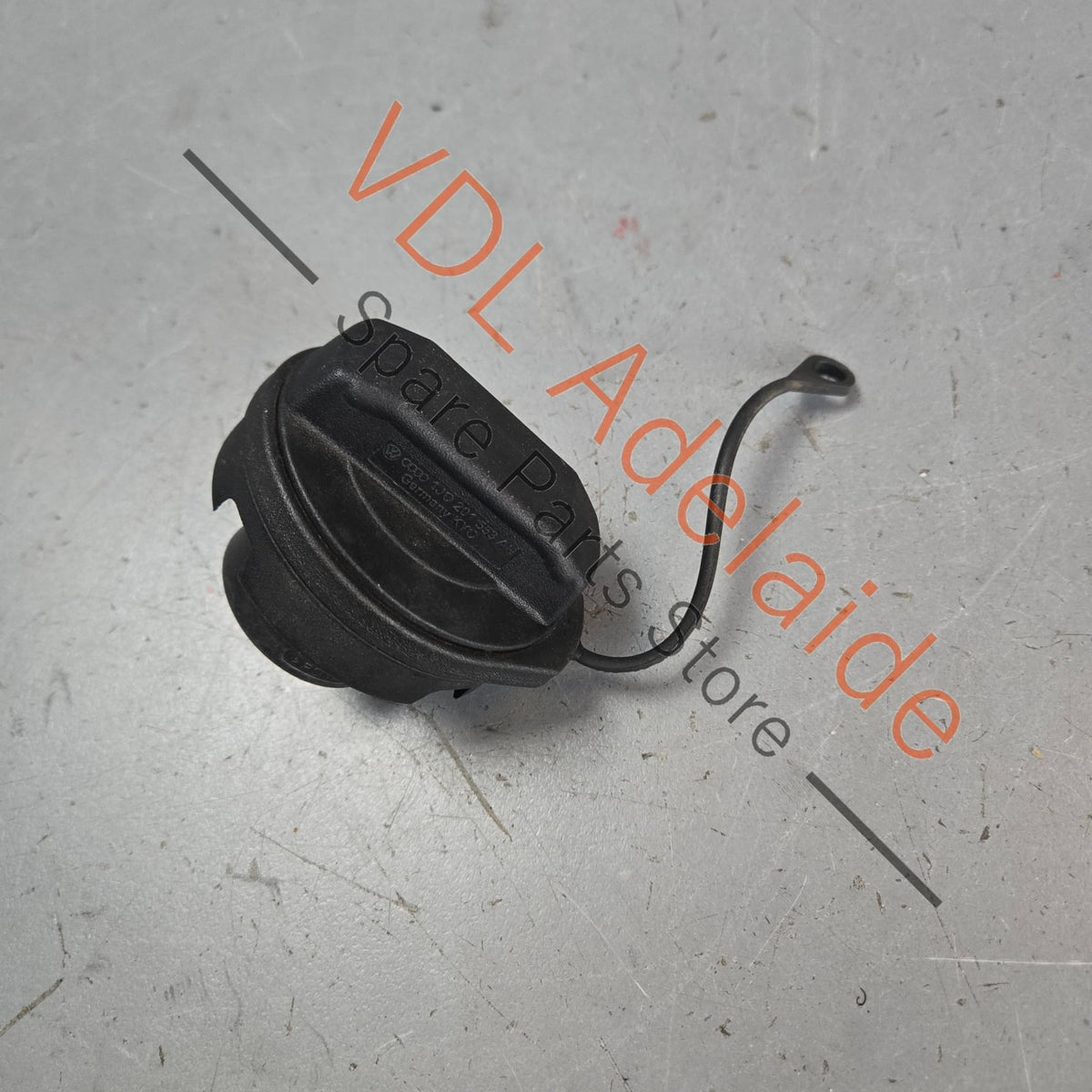 1J0201553AH    VW Audi Fuel Tank Cap 1J0201553AH 6R0201550C 1J0201550AC