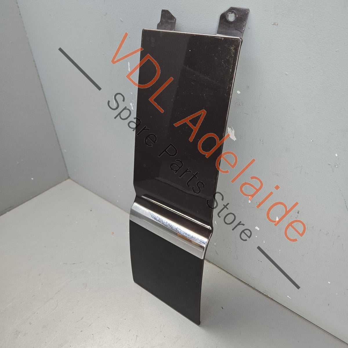 7H0853289    VW Transporter T5 Left Lower B Pillar Trim Exterior Cover 7H0853289