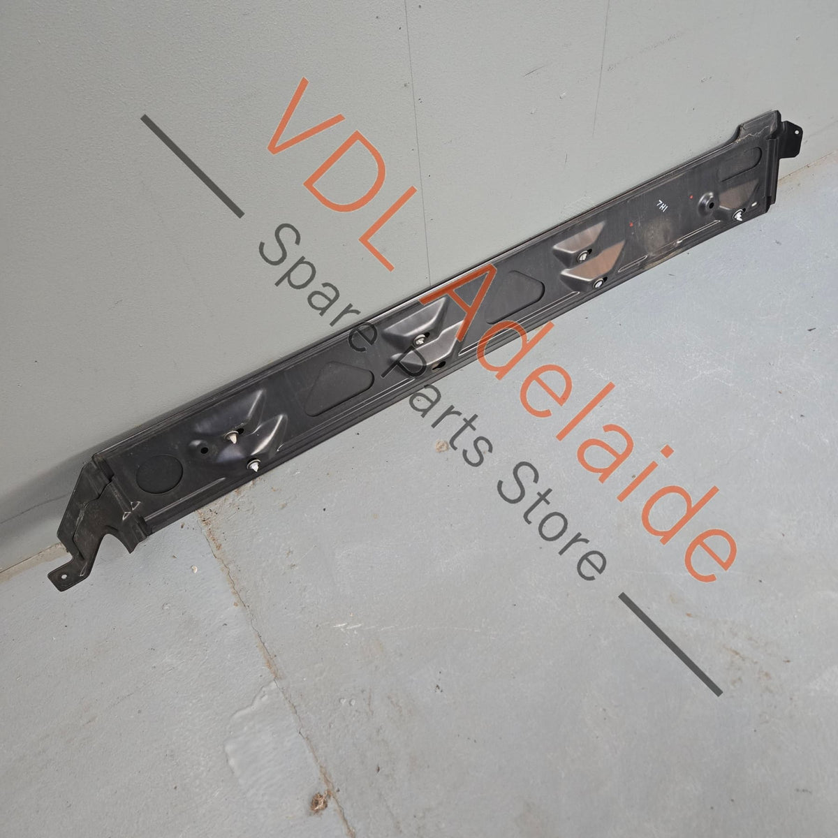 7H1843795H    VW Transporter T5 Left Sliding Door lower Trim Cover 7H1843795H