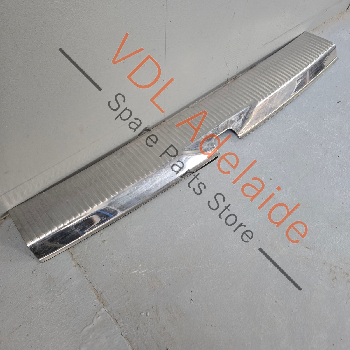 7H5863459B    VW Transporter T5 T6 Tailgate Load Edge Strip Stainless Steel 7H5863459B
