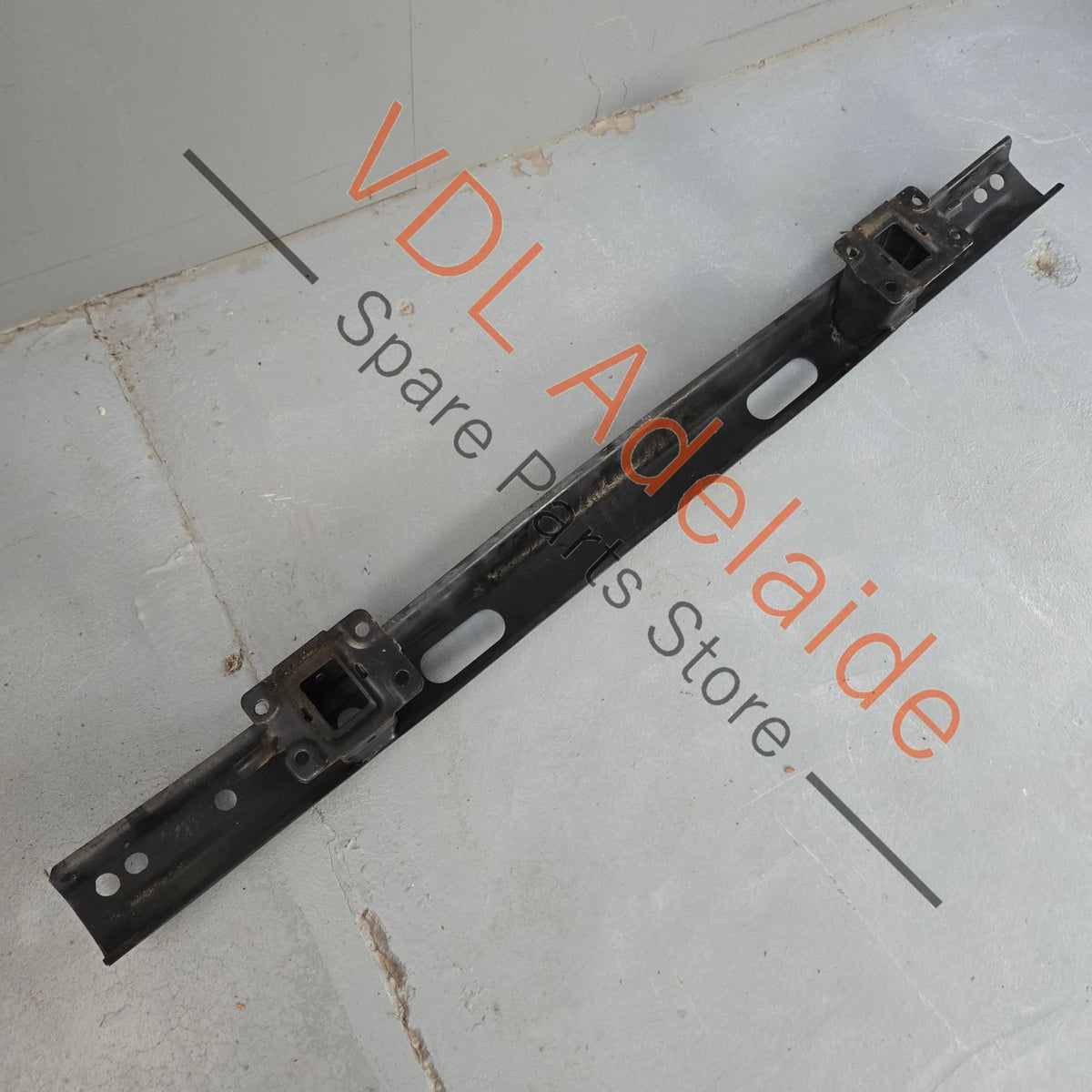 7E0807305D 7H5807417F   VW Transporter T5 T6 Rear Bumper Reo Reinforcement 7E0807305D