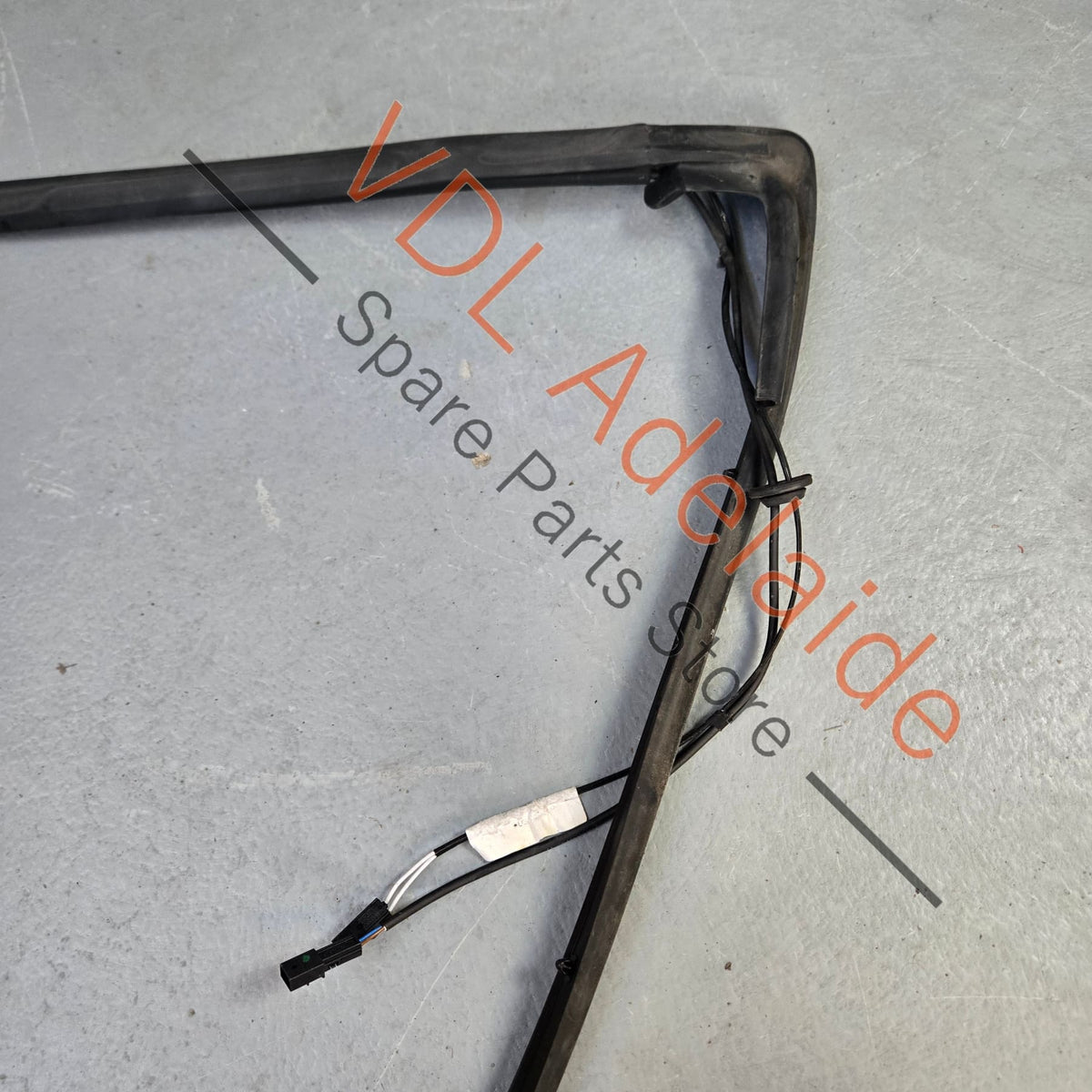 7H0843435Q 7E0843435C   VW Transporter T5 T6 Left Side Door Roller Guide 7H0843435Q 7E0843435C