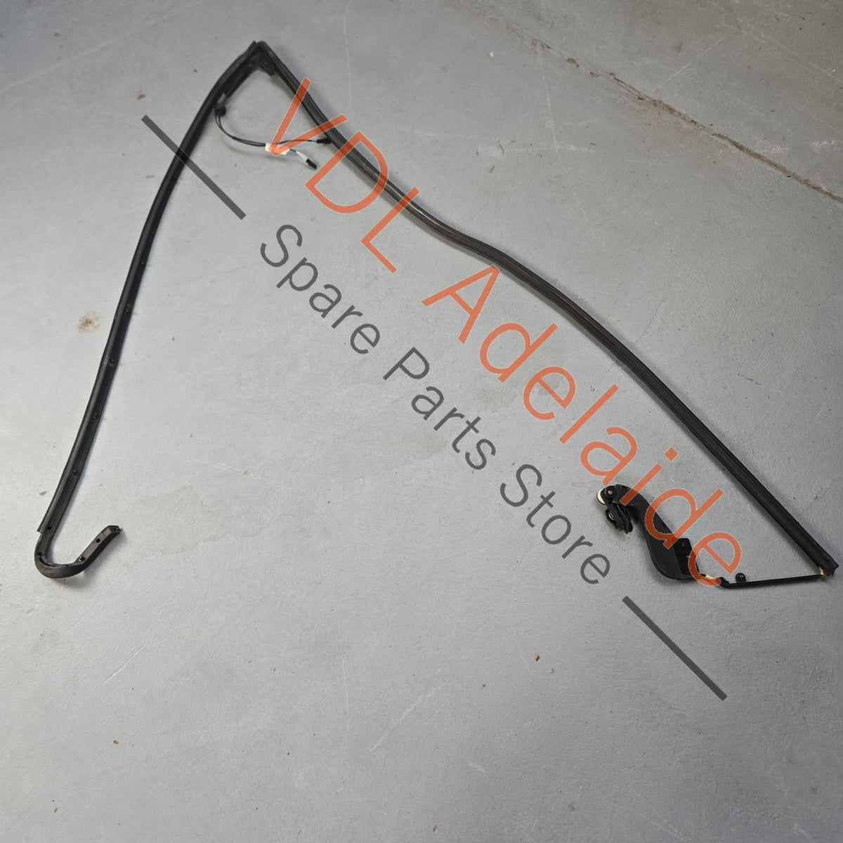 7H0843435Q 7E0843435C   VW Transporter T5 T6 Left Side Door Roller Guide 7H0843435Q 7E0843435C