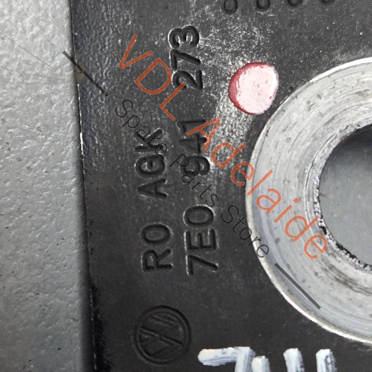 7E0941273    VW Transporter T5 T6 Front Suspension Level Sensor 7E0941273