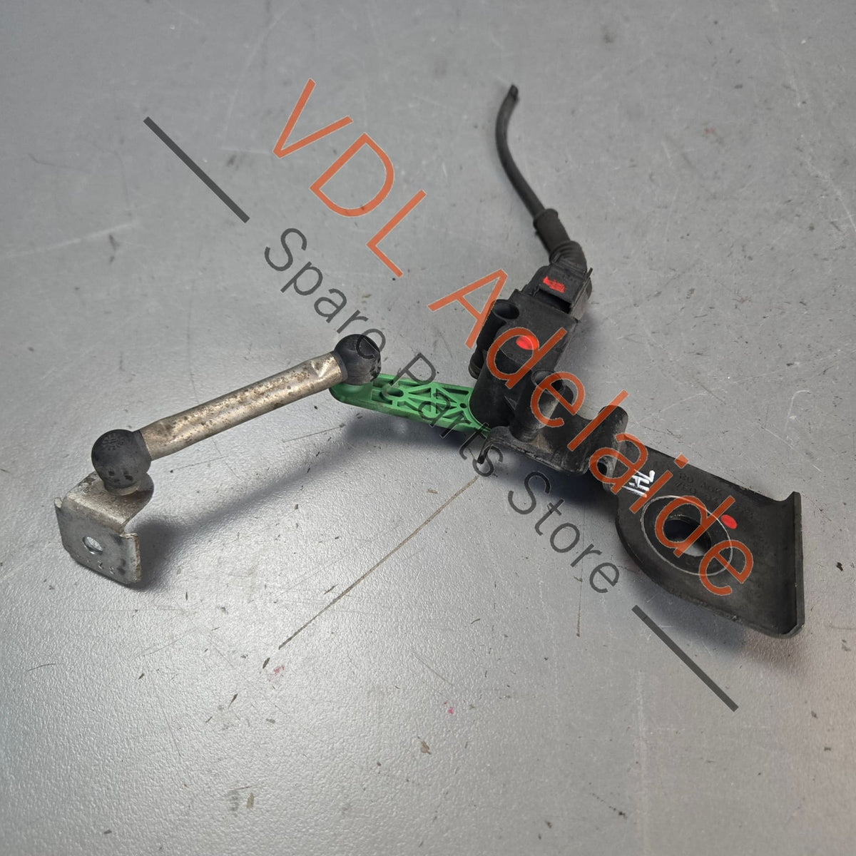 7E0941273    VW Transporter T5 T6 Front Suspension Level Sensor 7E0941273