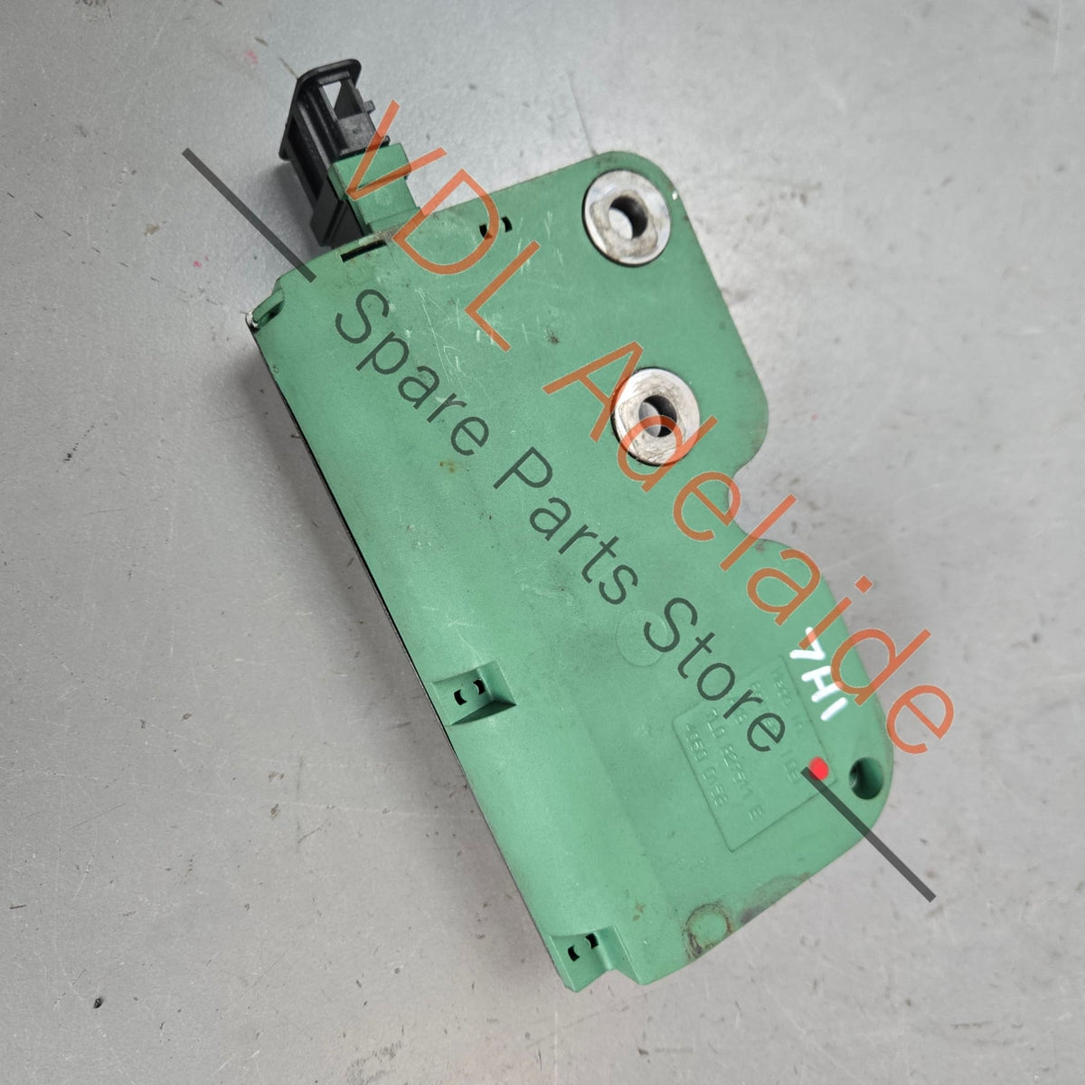 7L0827511E 7E0827511A   Porsche Cayenne Transporter T5 T6 BootStriker Power Lock 7L0827511E 7E0827511A