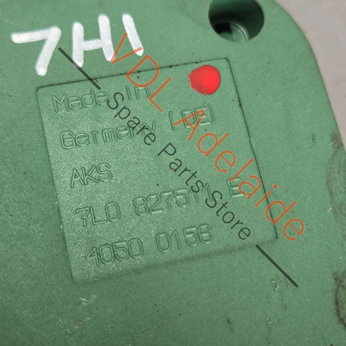 7L0827511E 7E0827511A   Porsche Cayenne Transporter T5 T6 BootStriker Power Lock 7L0827511E 7E0827511A