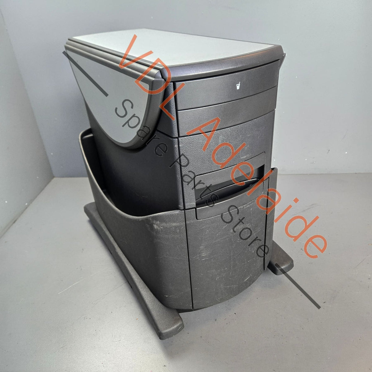 7E5861171N 7E5861171B   Genuine OE Accessory Foldaway Table VW Transporter T5 T6 Multivan Camper 7E5861171N 7E5861171B