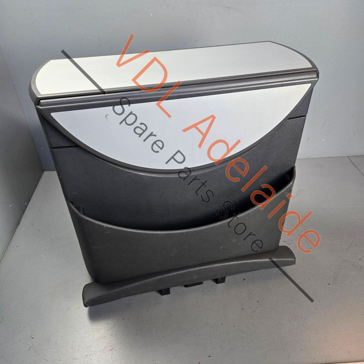 7E5861171N 7E5861171B   Genuine OE Accessory Foldaway Table VW Transporter T5 T6 Multivan Camper 7E5861171N 7E5861171B