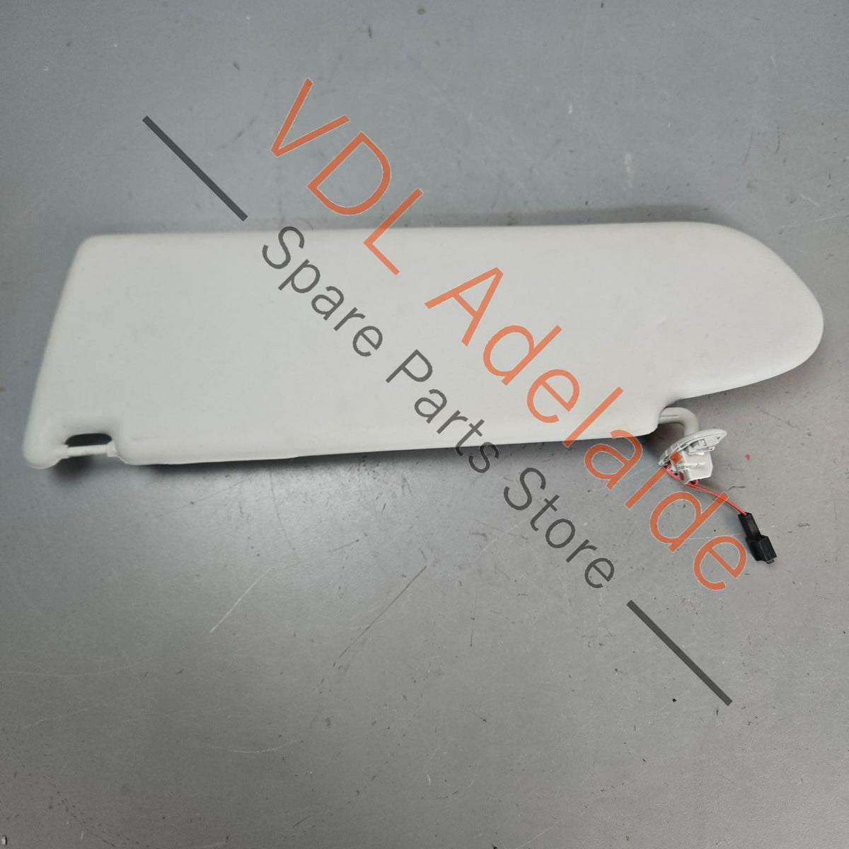 7H5857552B 7LA857552F   VW Transporter T5 T6 Right Side Sun visor with mirror pearl grey 7H5857552B 7LA857552F