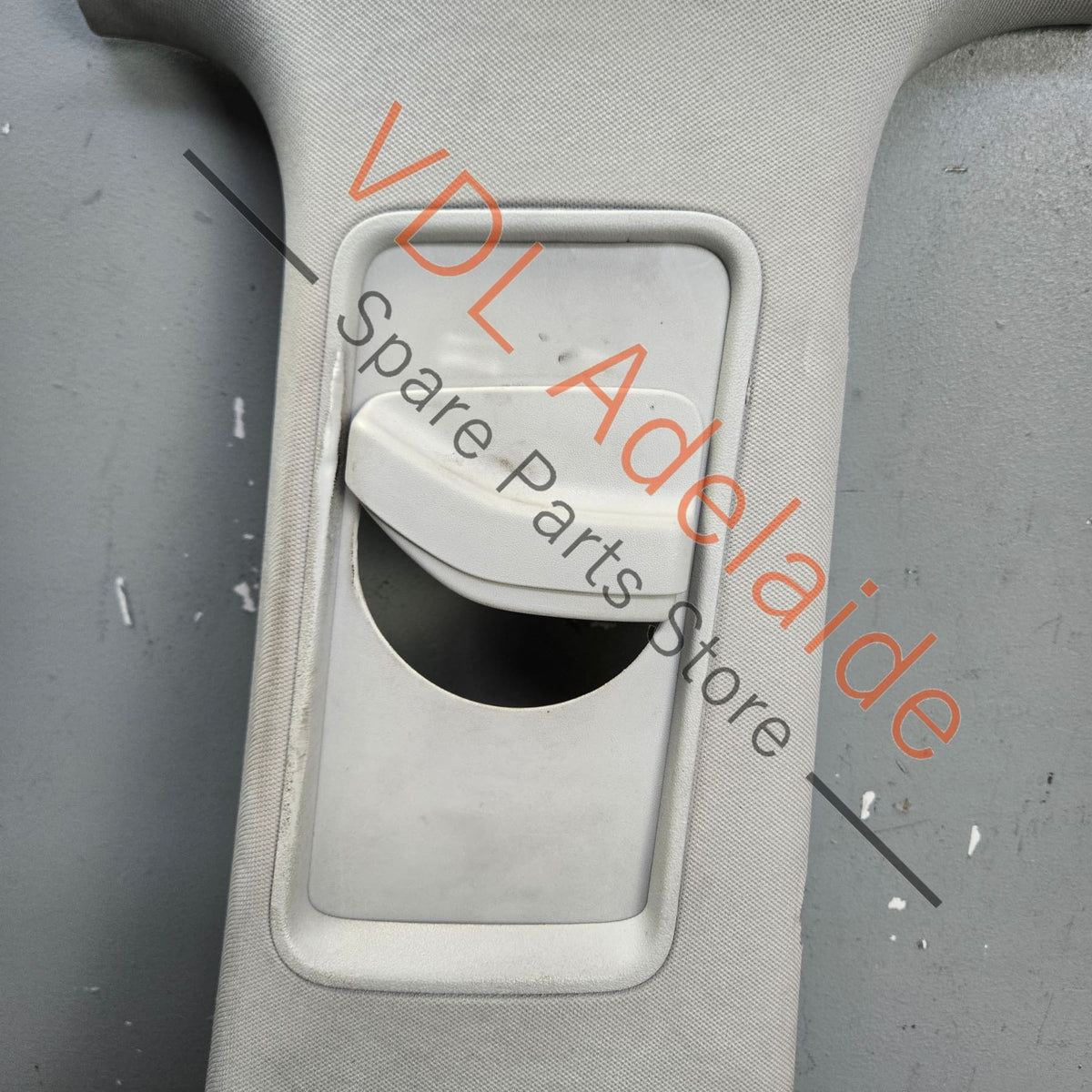 7E5867244F 7H5867244L   VW Transporter T5 T6 Right Side B Pillar Trim Upper pearl grey fabric