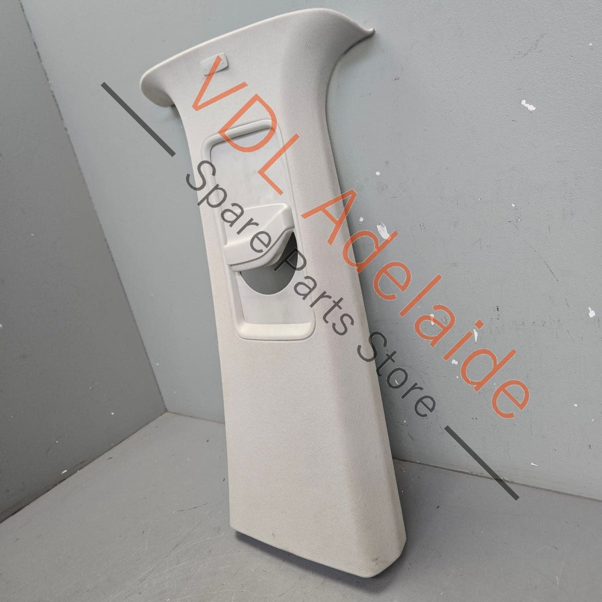 7H5867243AH 7E5867243N   VW Transporter T5 T6 Left Side B Pillar Trim Upper pearl grey fabric