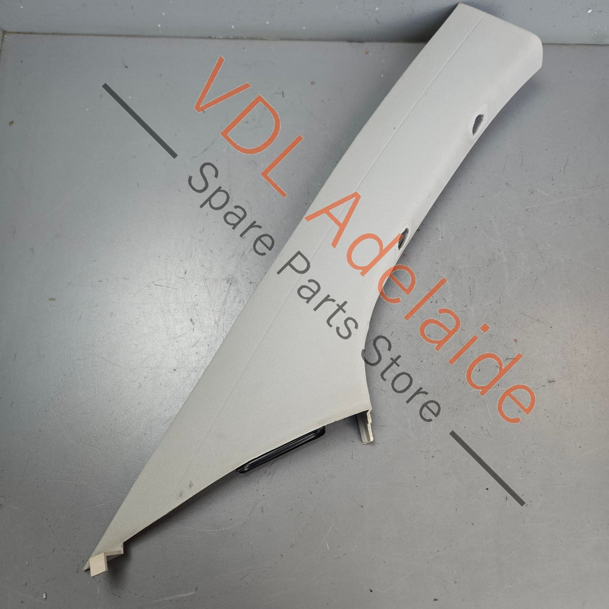 7E6867234    VW Transporter T5 T6 Right Side A-pillar trim pearl grey fabric 7E6867234
