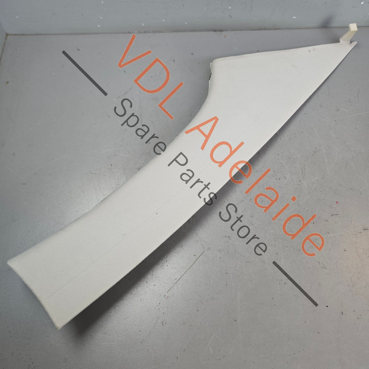 7E6867234    VW Transporter T5 T6 Right Side A-pillar trim pearl grey fabric 7E6867234