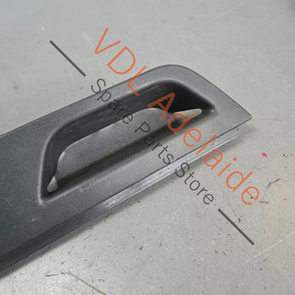 7H6867409C    VW Transporter Multivan T5 Front Left Door Trim Insert for Door Handle 7H6867409C
