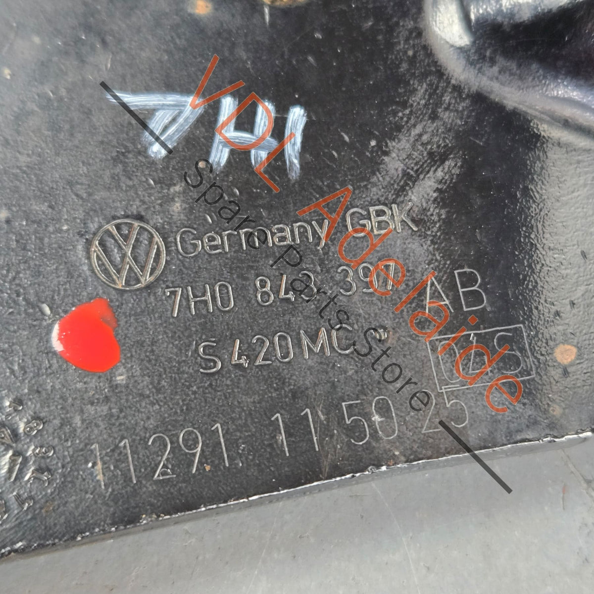 7E0843397L 7E0843397L   VW Transporter T5 T6 Left Sliding Door Roller for Electric doors 7E0843397L