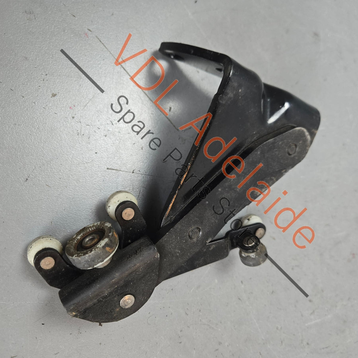 7E0843397L 7E0843397L   VW Transporter T5 T6 Left Sliding Door Roller for Electric doors 7E0843397L