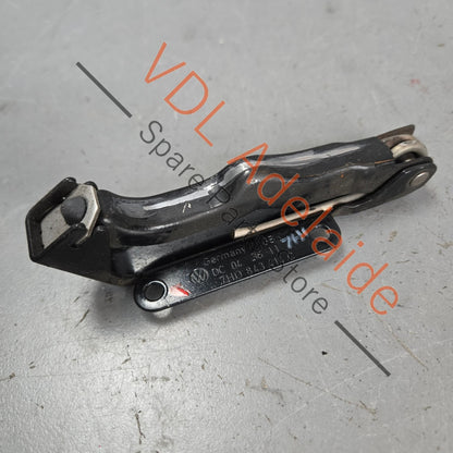 7H0843414C    VW Transporter T5 T6 Right Sliding Door Catch 7H0843414C