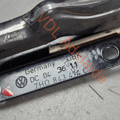 7H0843414C    VW Transporter T5 T6 Right Sliding Door Catch 7H0843414C