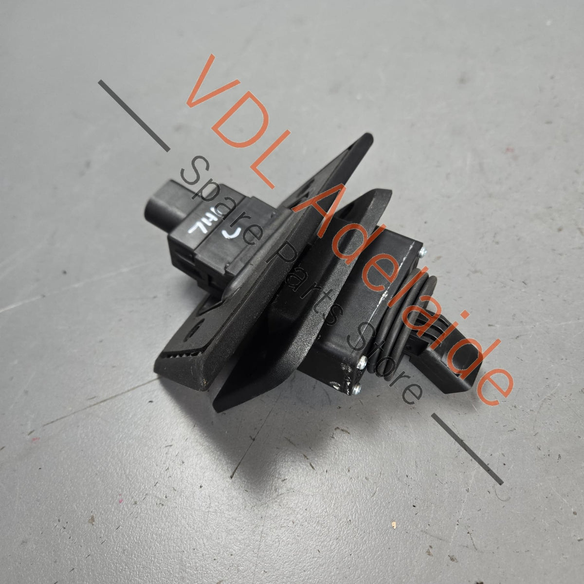 7E0907497 7E0907437   VW Transporter T5 T6 Left Sliding Door Detent Contact Point 7E0907497 7E0907437