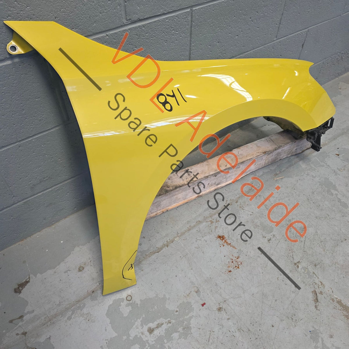 8Y0821106A 8Y0821106E Audi A3 8Y Sedan Front Right Quarter Panel Fender Mudguard Python Yellow R1 / X1W