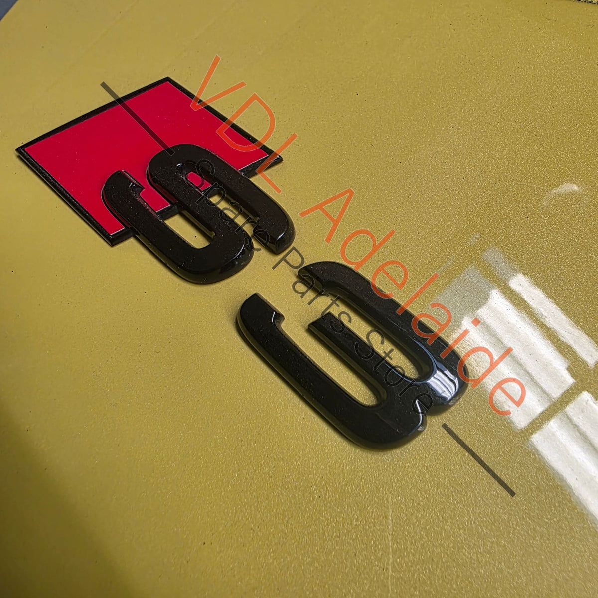 8Y5827025 8Y5827933 Audi A3 8Y Sedan Bootlid Trunk Panel Python Yellow R1 / X1W