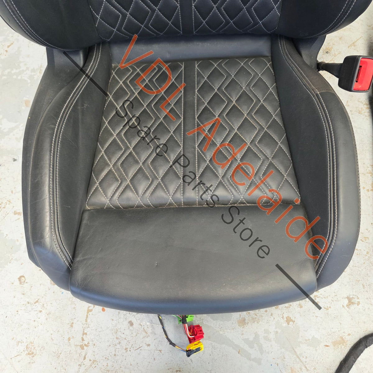   Audi S3 8Y Diamond Cross Stitched Leather Seat Set 29xxxkm