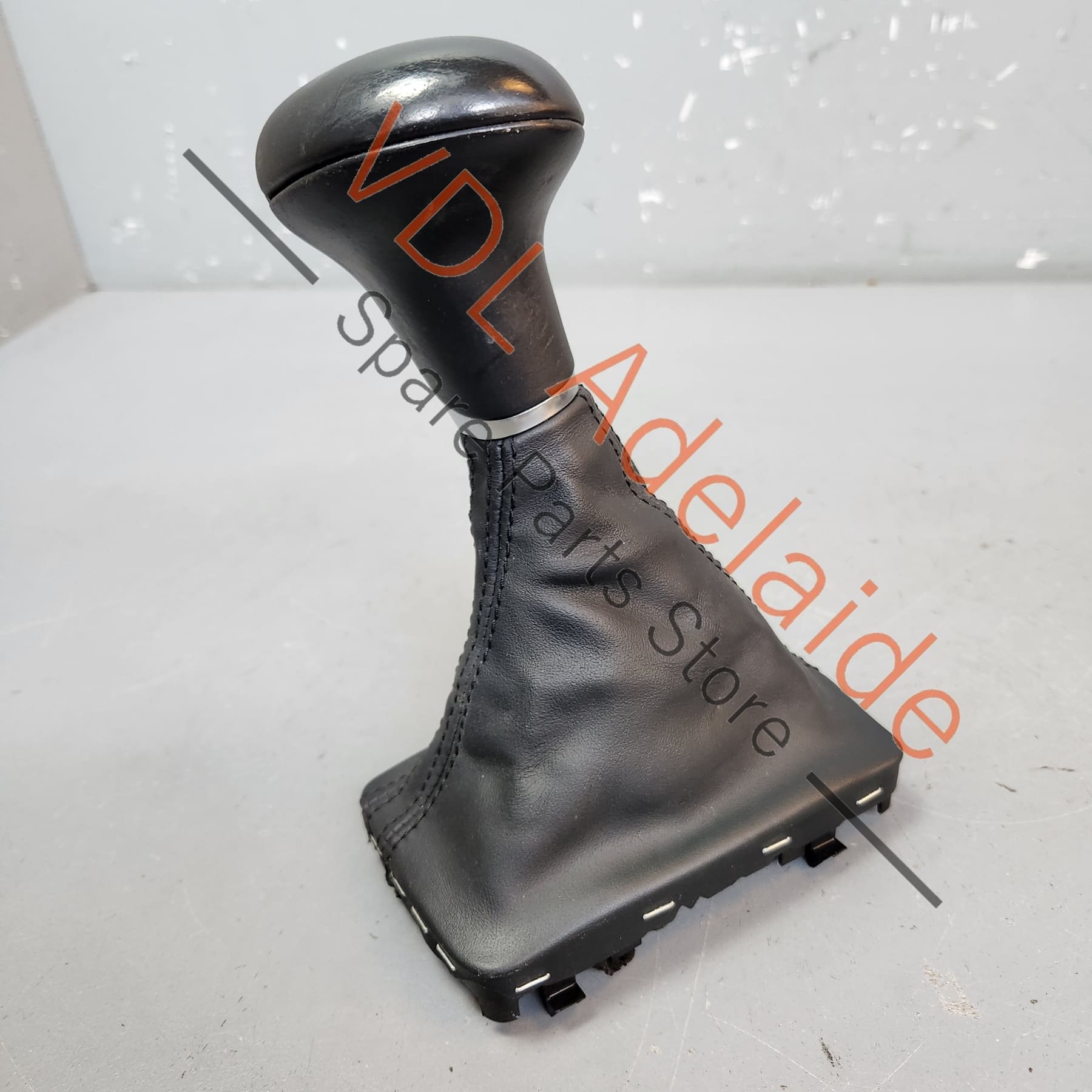 8K2713139R  8K2713139RIBR   Audi A4 B8 8K Gear Knob Shifter Selector Leather Boot Handle Grip for RHD 8K2713139R