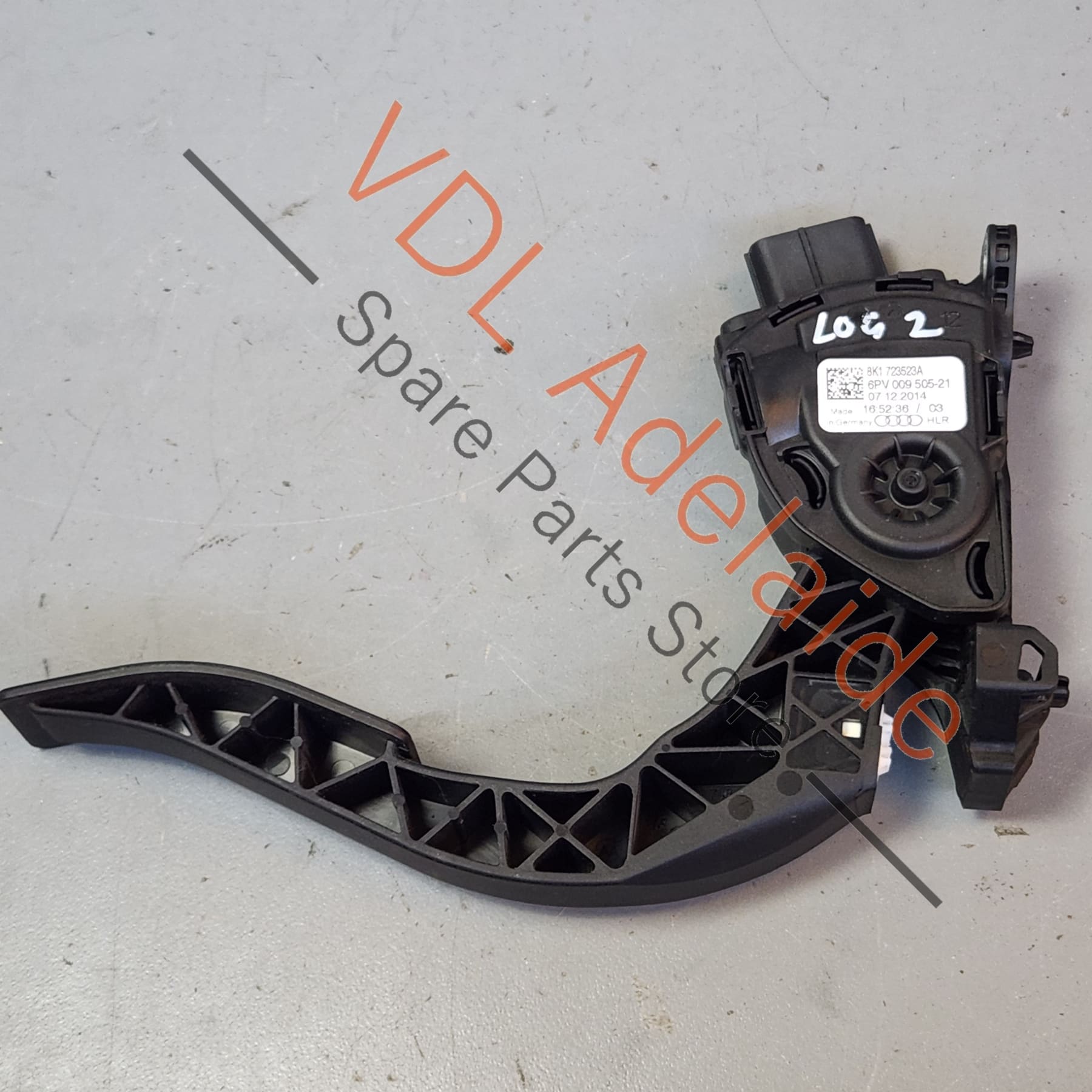 8K1723523A    Audi A4 B8 8K Accelerator Pedal With Electronic Module 8K1723523A