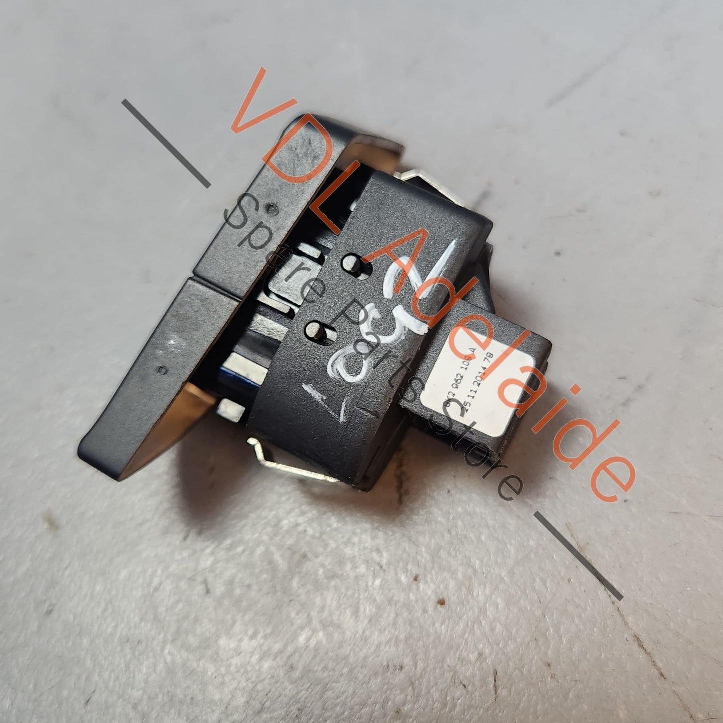 8K2962108A 8K2962108AV10   Audi A4 B8 8K Central Locking Lock Switch for Driver Door RHD 8K2962108A