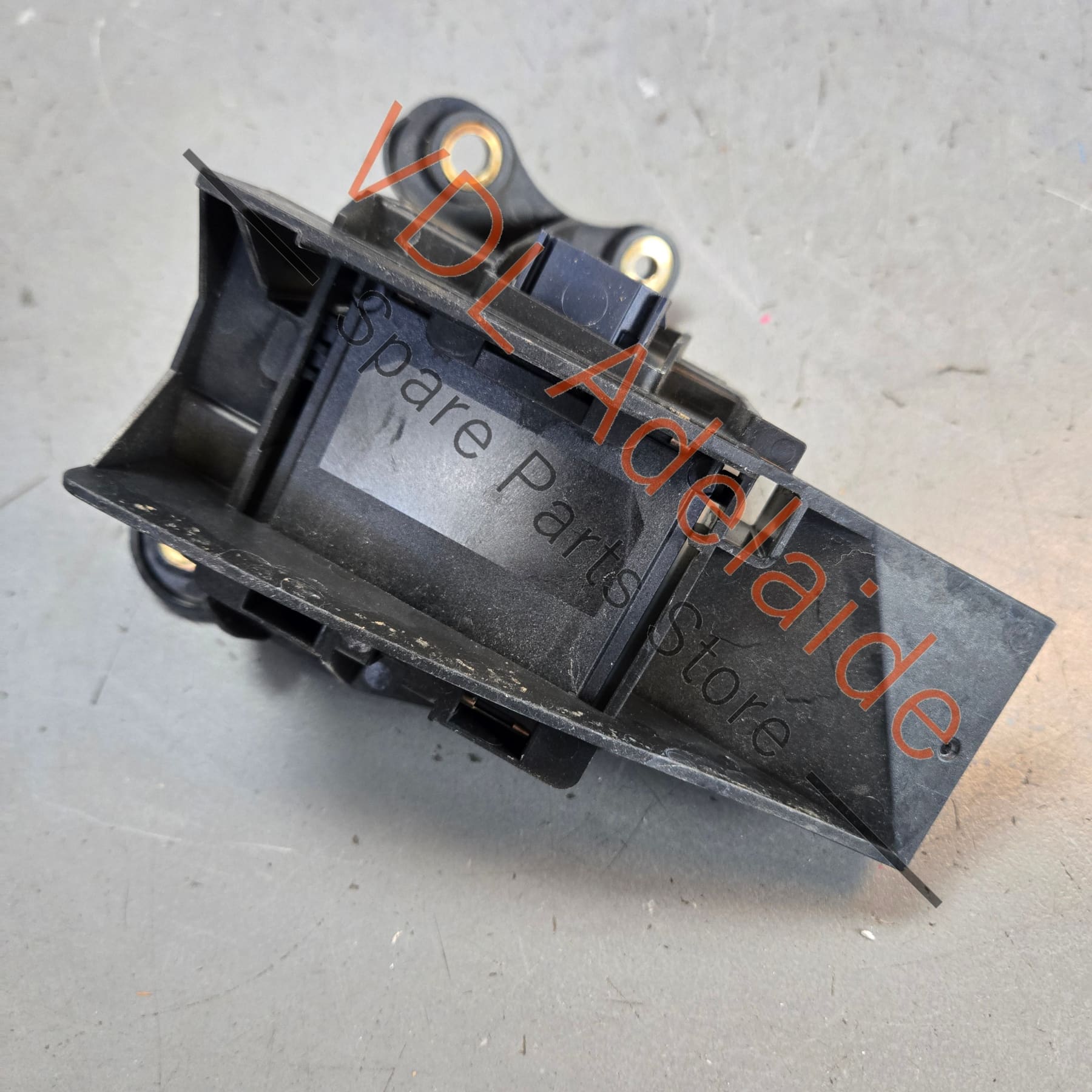 4M0907566D PAB907566 PAB907566D  Porsche Rear Right Master Lane Change Assist Radar Sensor 4M0907566D PAB907566 PAB907566D