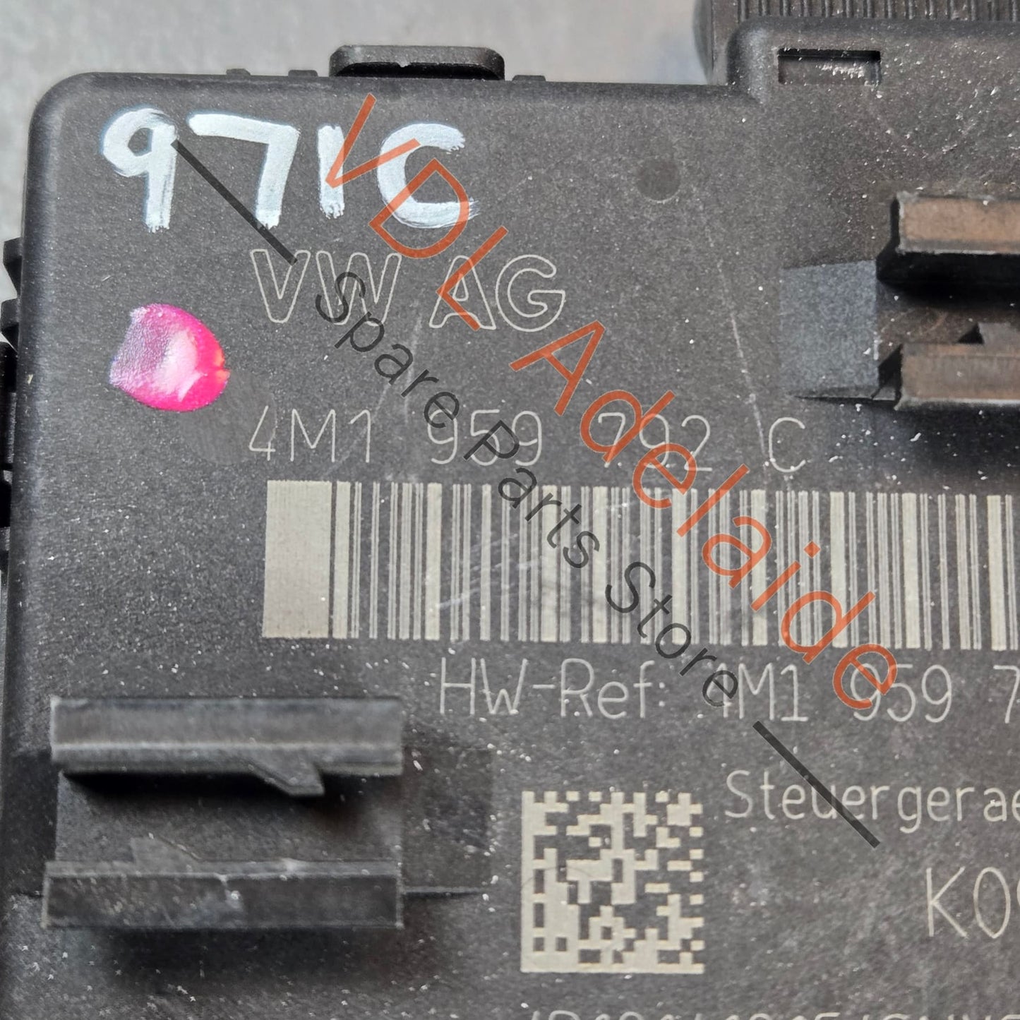 4M1959792B 9A795979200 PAB95979200  Porsche Panamera Passenger Door Control Module 4M1959792B 9A795979200 PAB95979200