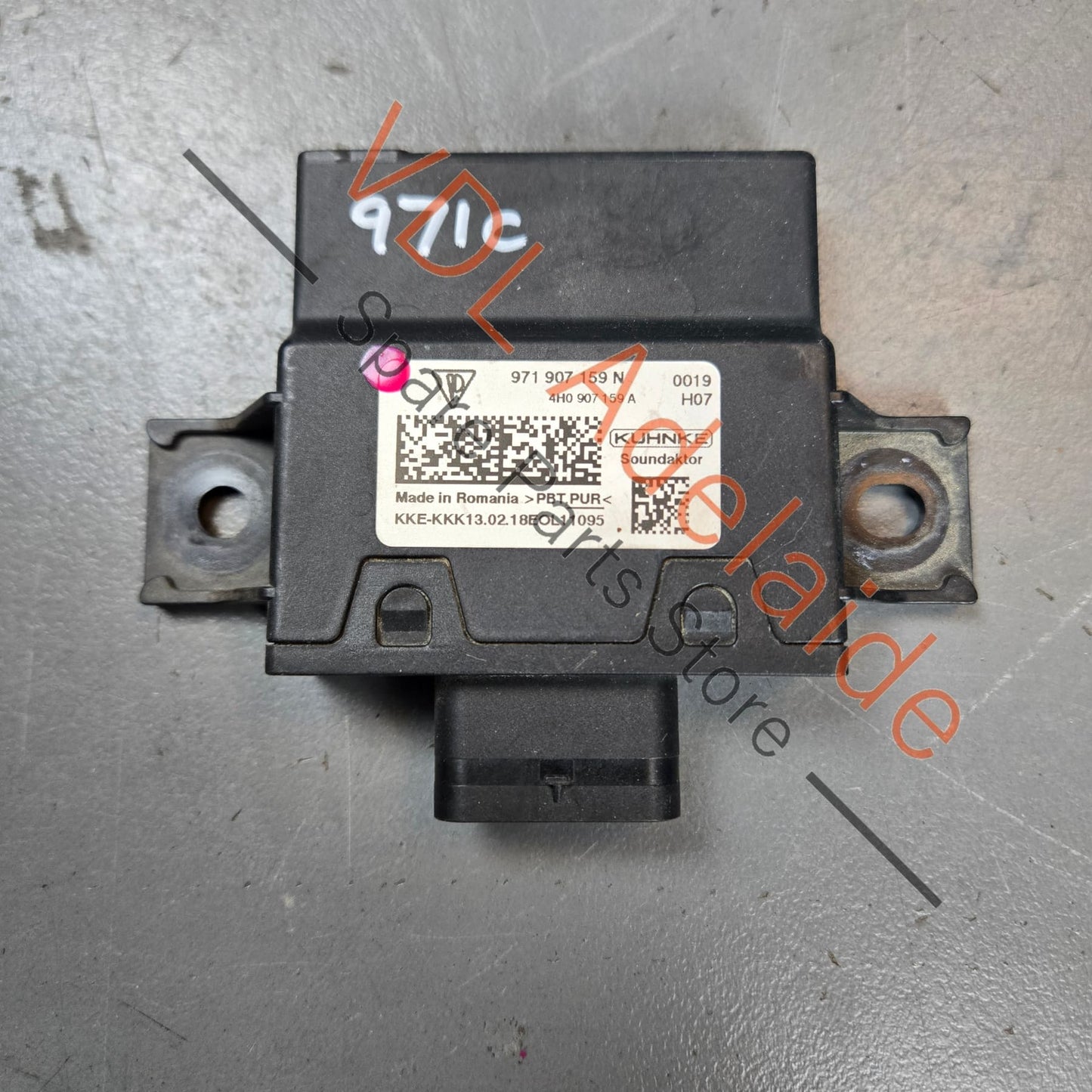 971907159N 4H0907159A   Porsche Panamera Control Unit for Engine Noise Production 971907159N