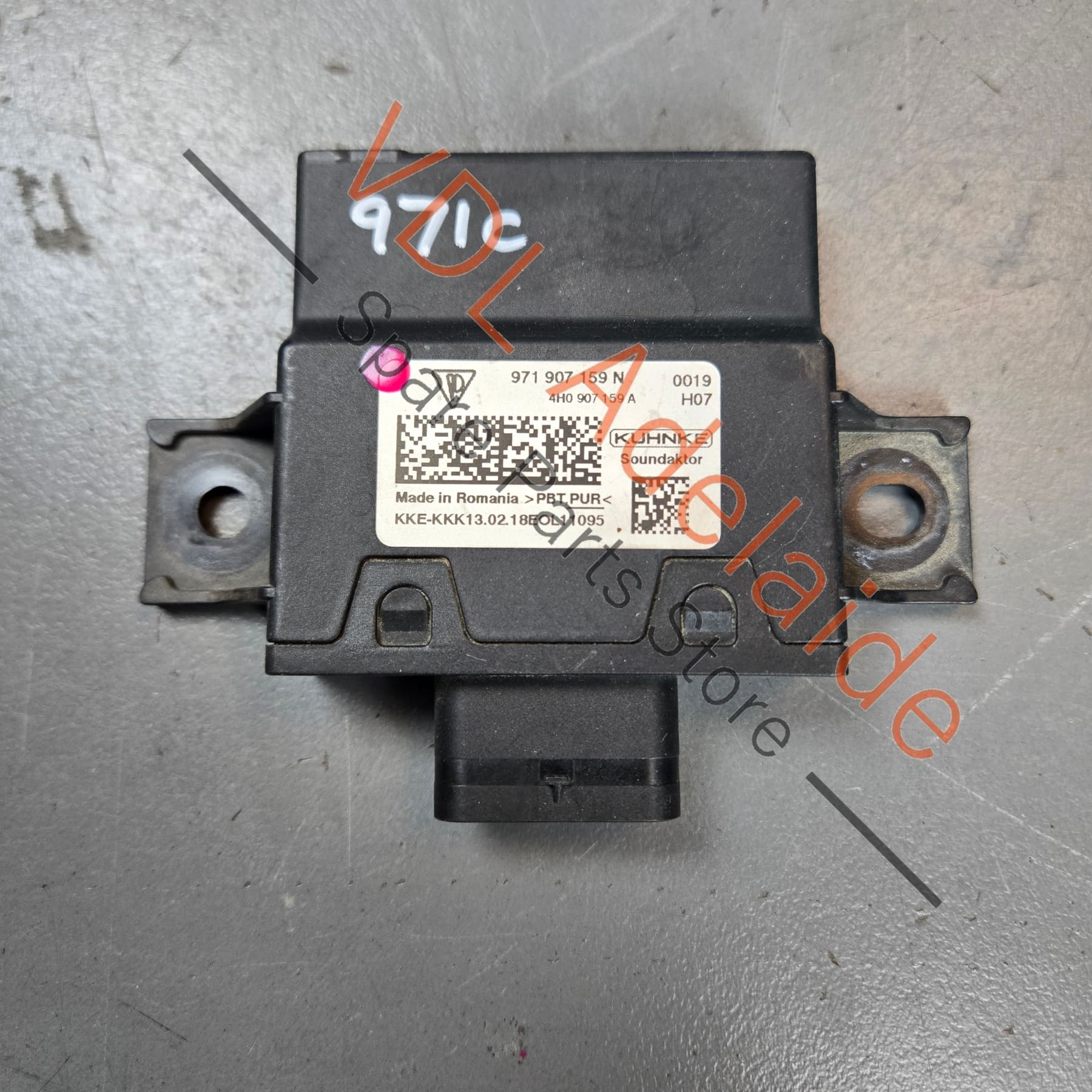 971907159N 4H0907159A   Porsche Panamera Control Unit for Engine Noise Production 971907159N