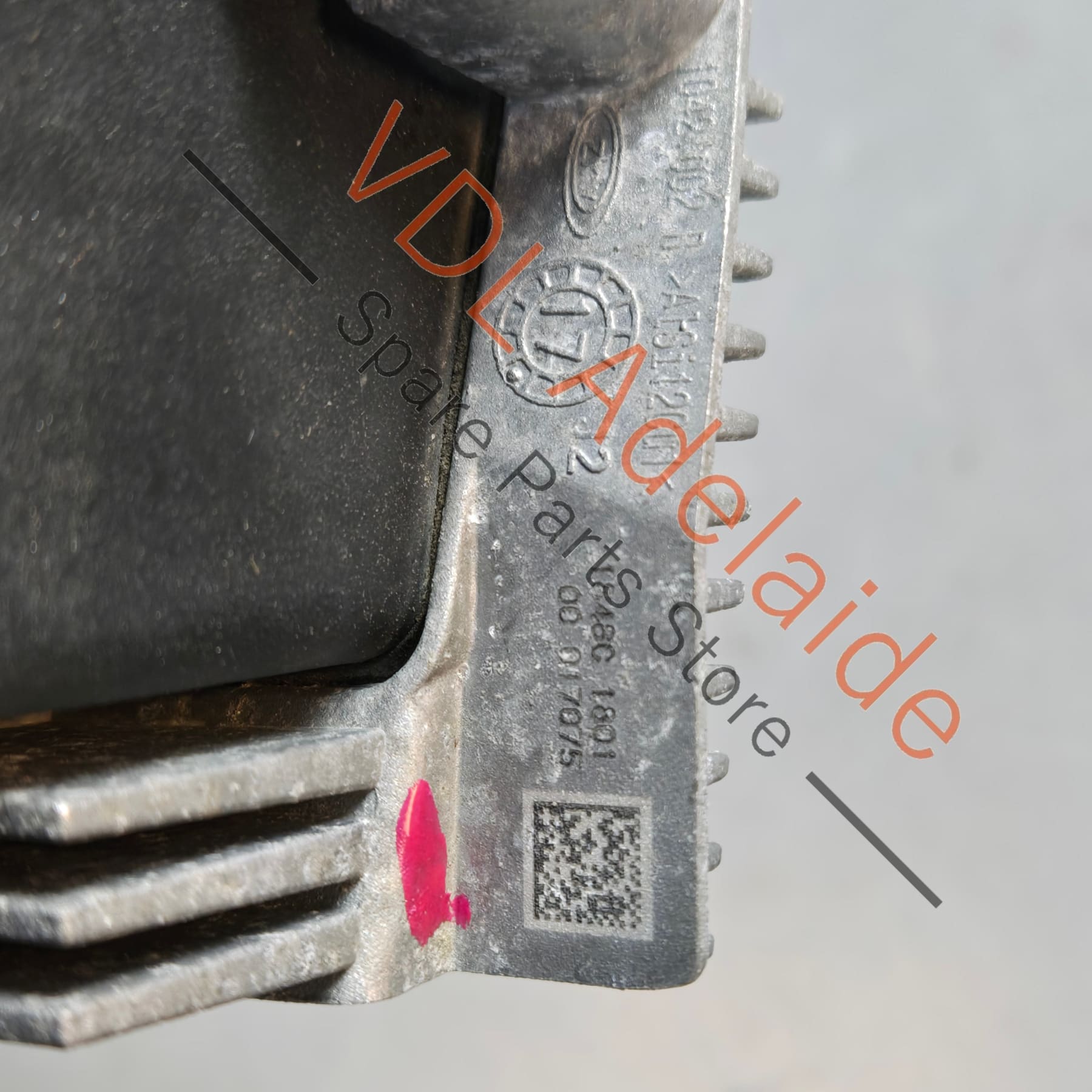 971953042F 971953042D 971953042BF  Porsche Panamera Additional Headlight Indicator Right 971953042F 971953042D 971953042BF