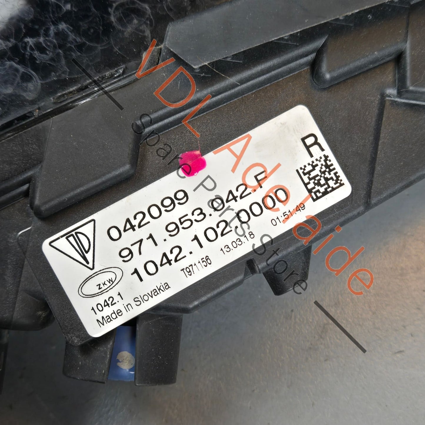 971953042F 971953042D 971953042BF  Porsche Panamera Additional Headlight Indicator Right 971953042F 971953042D 971953042BF